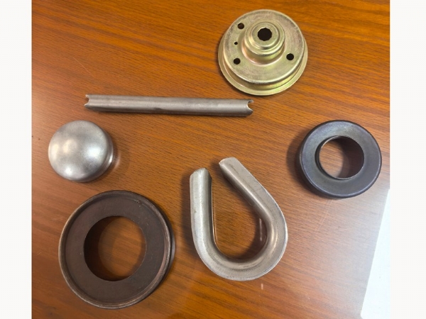 五金精 密沖壓件注塑件